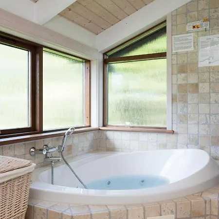 Nice Home In Hjorring With Sauna بيت للعطل *